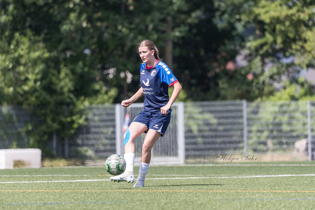 Bild 92 - wBJ Holsatia Elmshorn - VfL Pinneberg : Ergebnis: 1:4